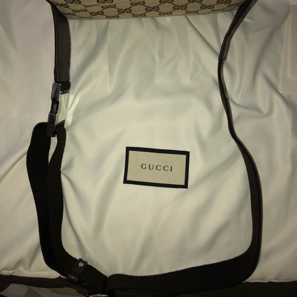 Authentic Gucci belt bag - Picture 5 of 7